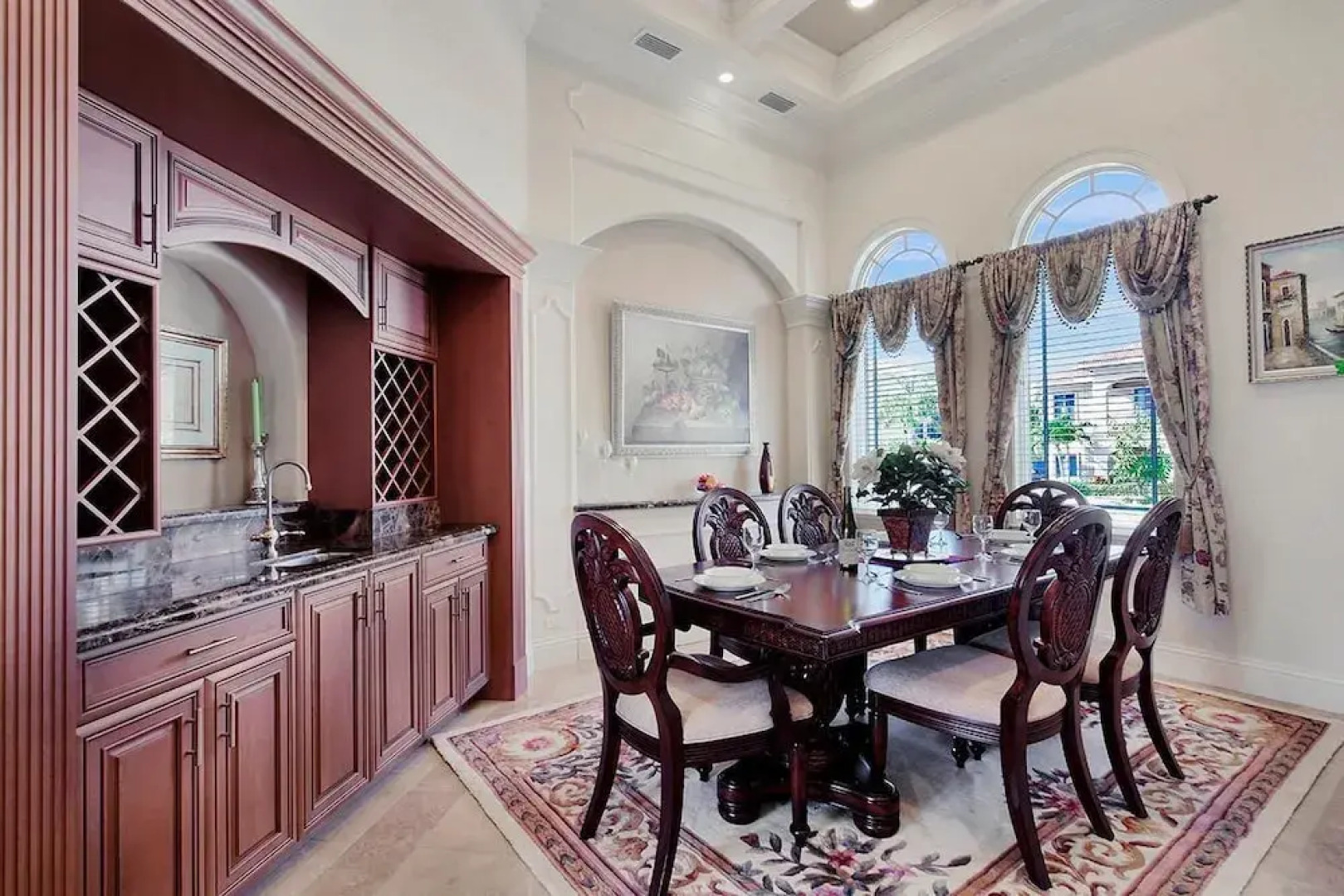 SPIN509 4 Bedroom Holiday Home by Marco Naples Vacation Homes