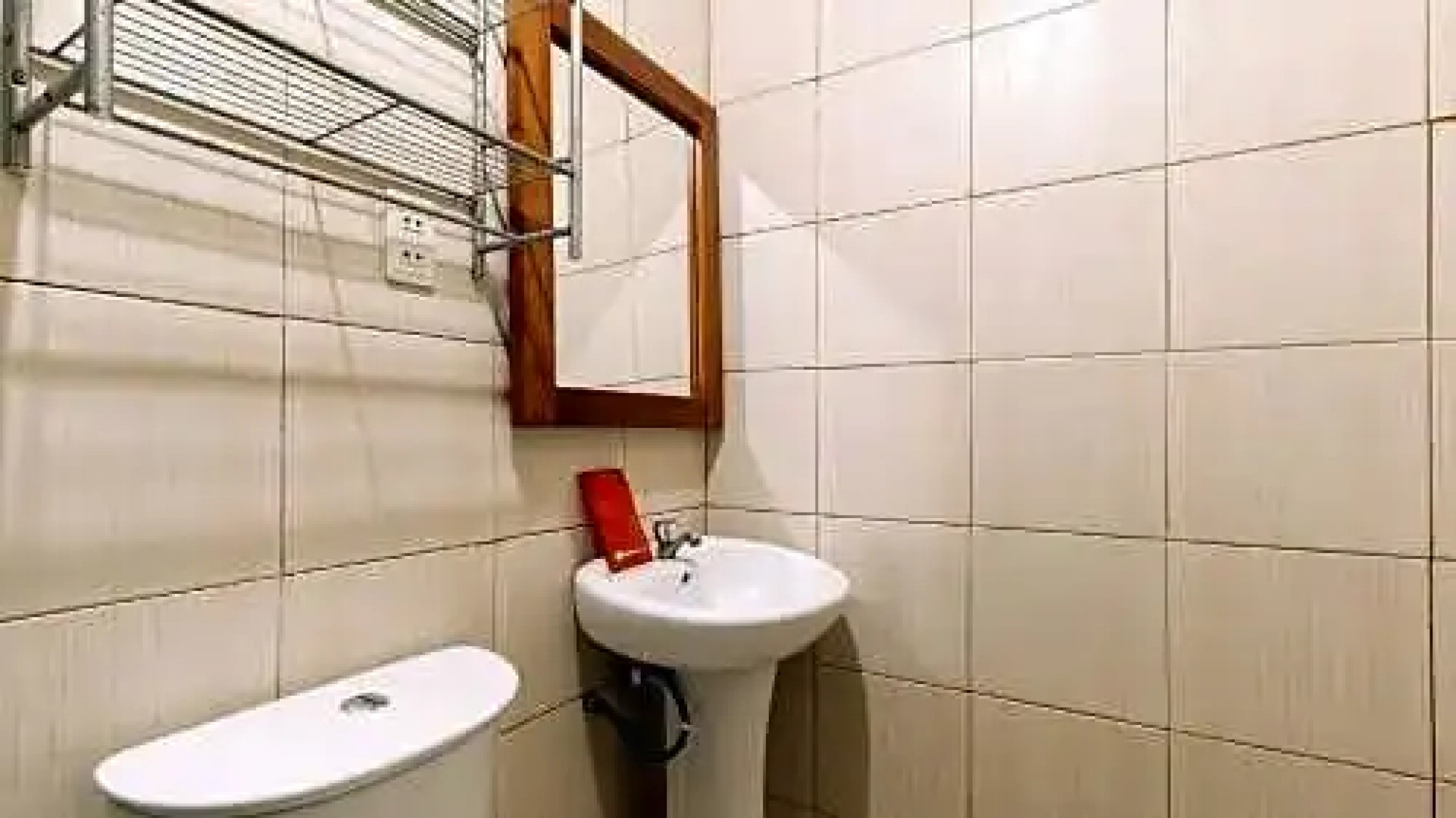 RedDoorz Plus @ Malabag Silang