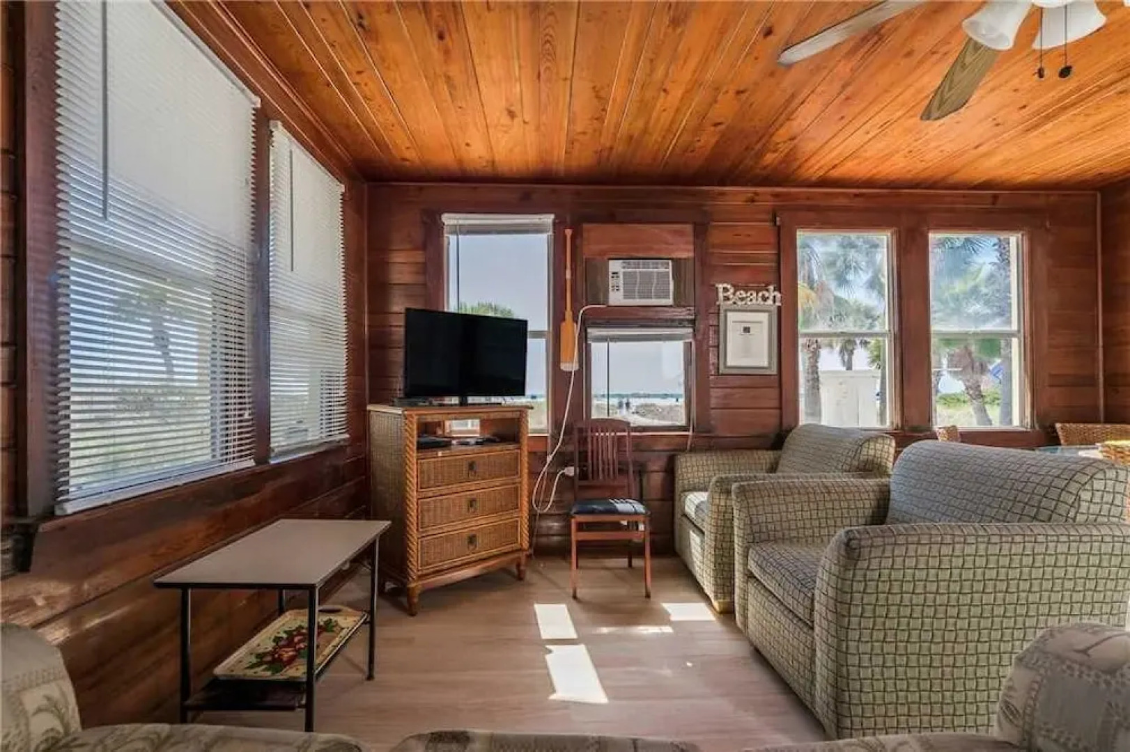 3 - Seahorse Cottages