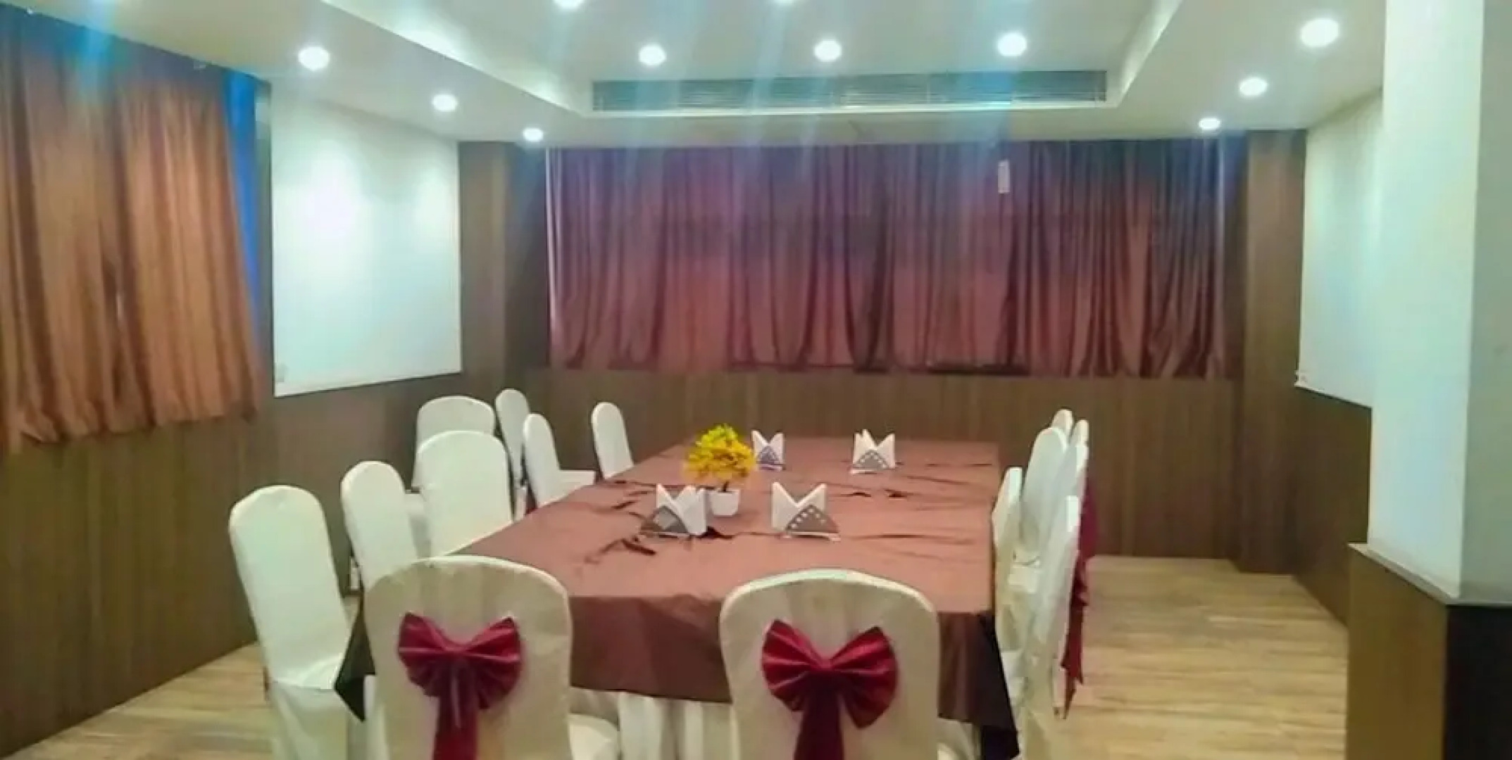 Hotel Ambassador Royale