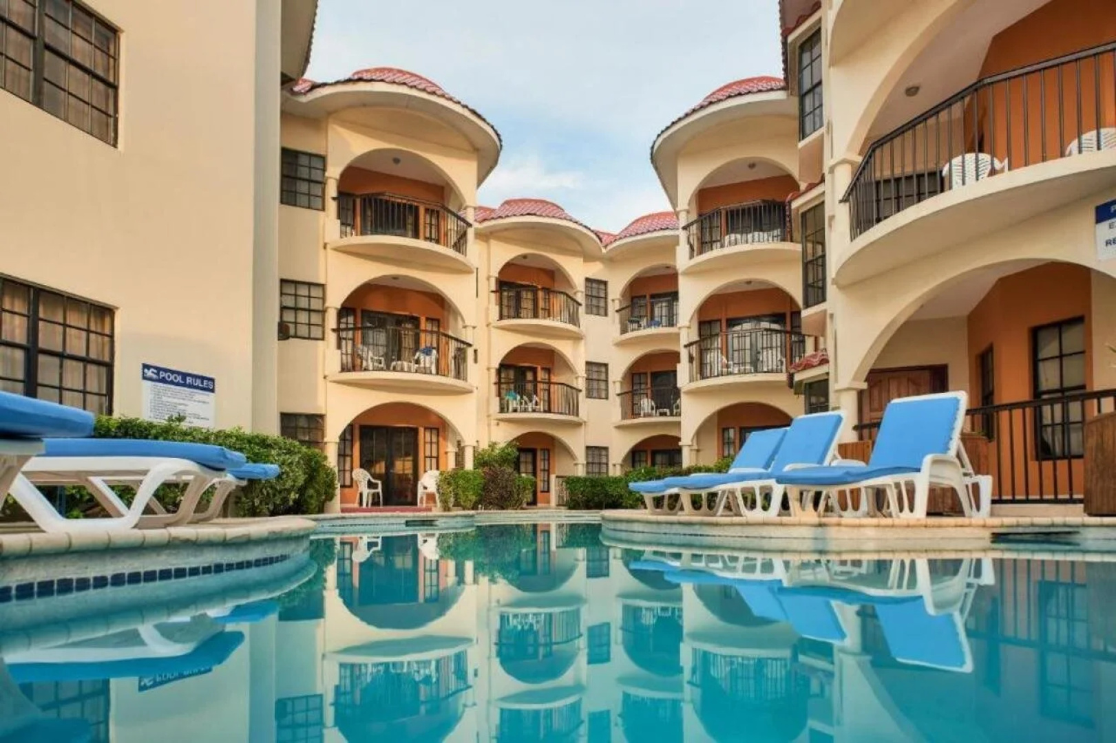 Sunbreeze Suites
