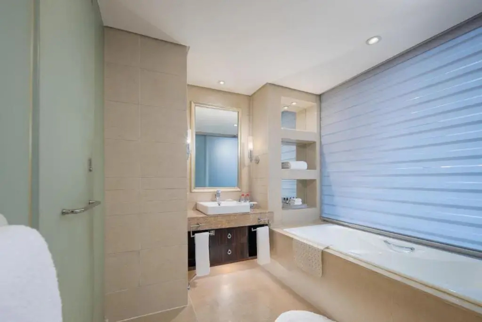 Ma'anshan Haiwaihai Hotel