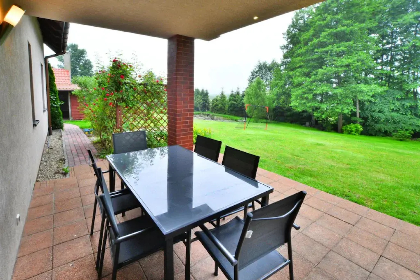 Holiday villa in the countryside, 150 m2, private pond, Swiecianowo