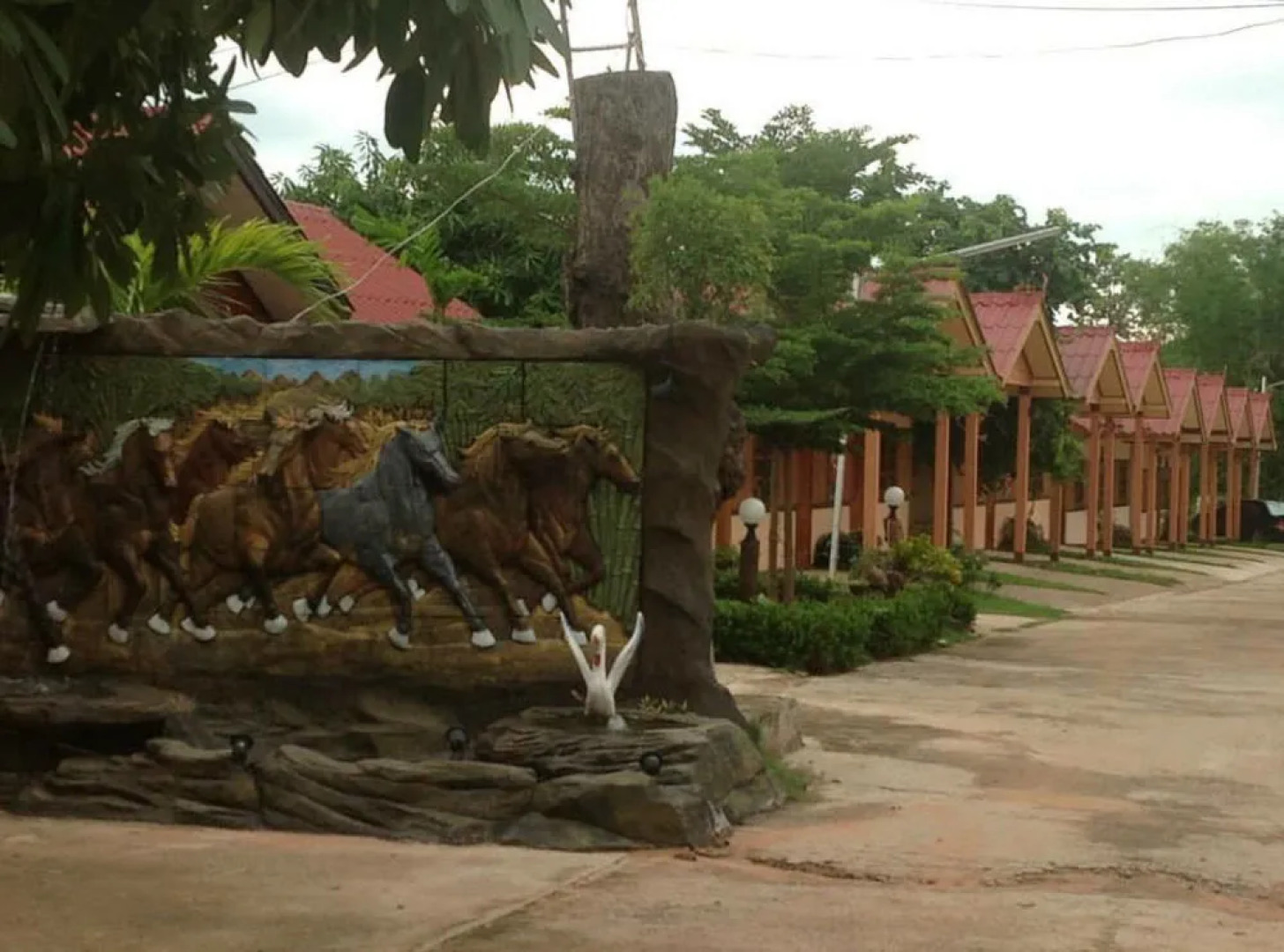 Sapmanee Resort