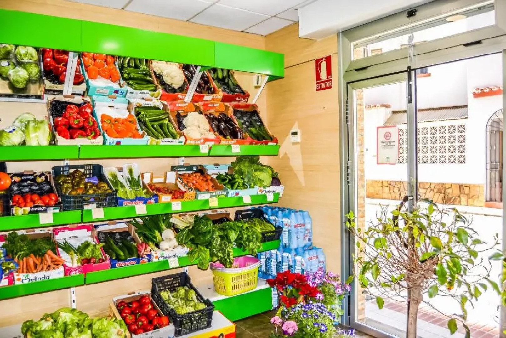 Stor våning i Caleta Hamn