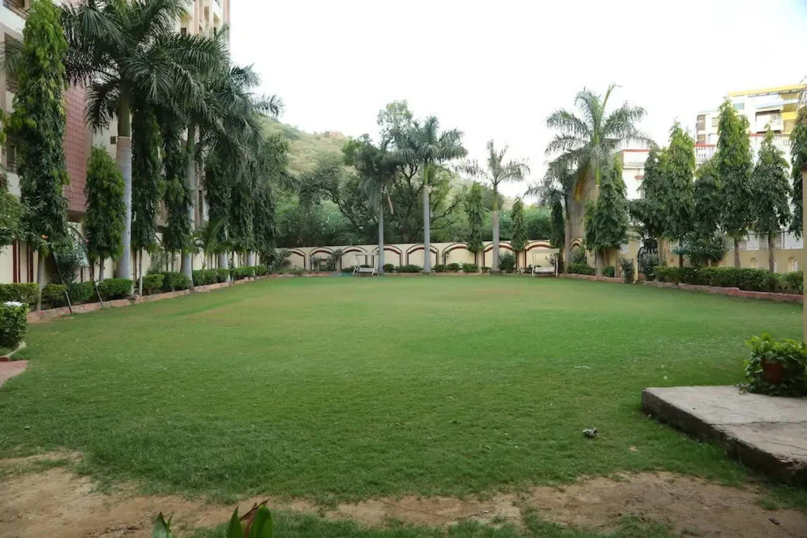 Hotel Garden View