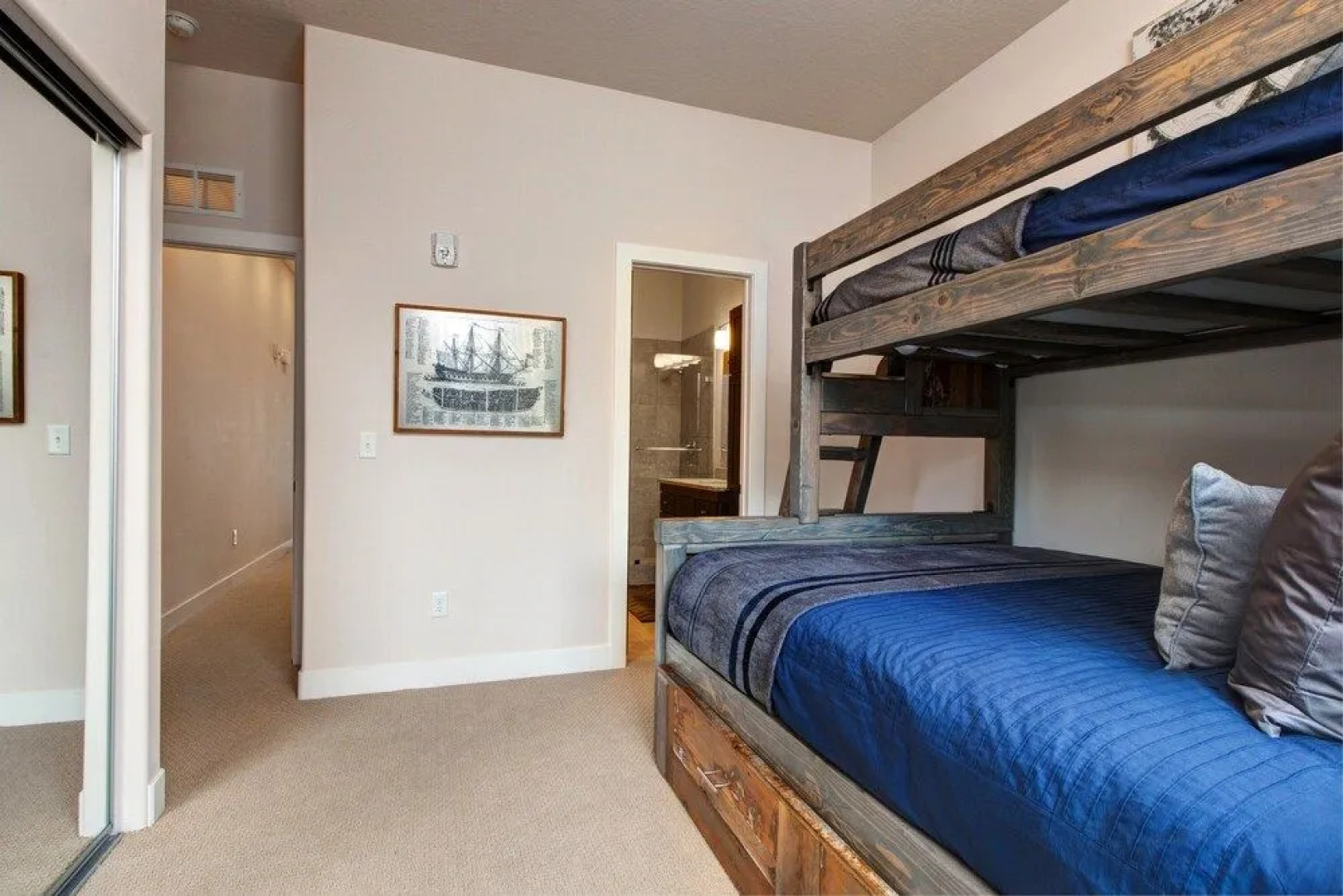 Park Lane South Apartment 6169 by RedAwning