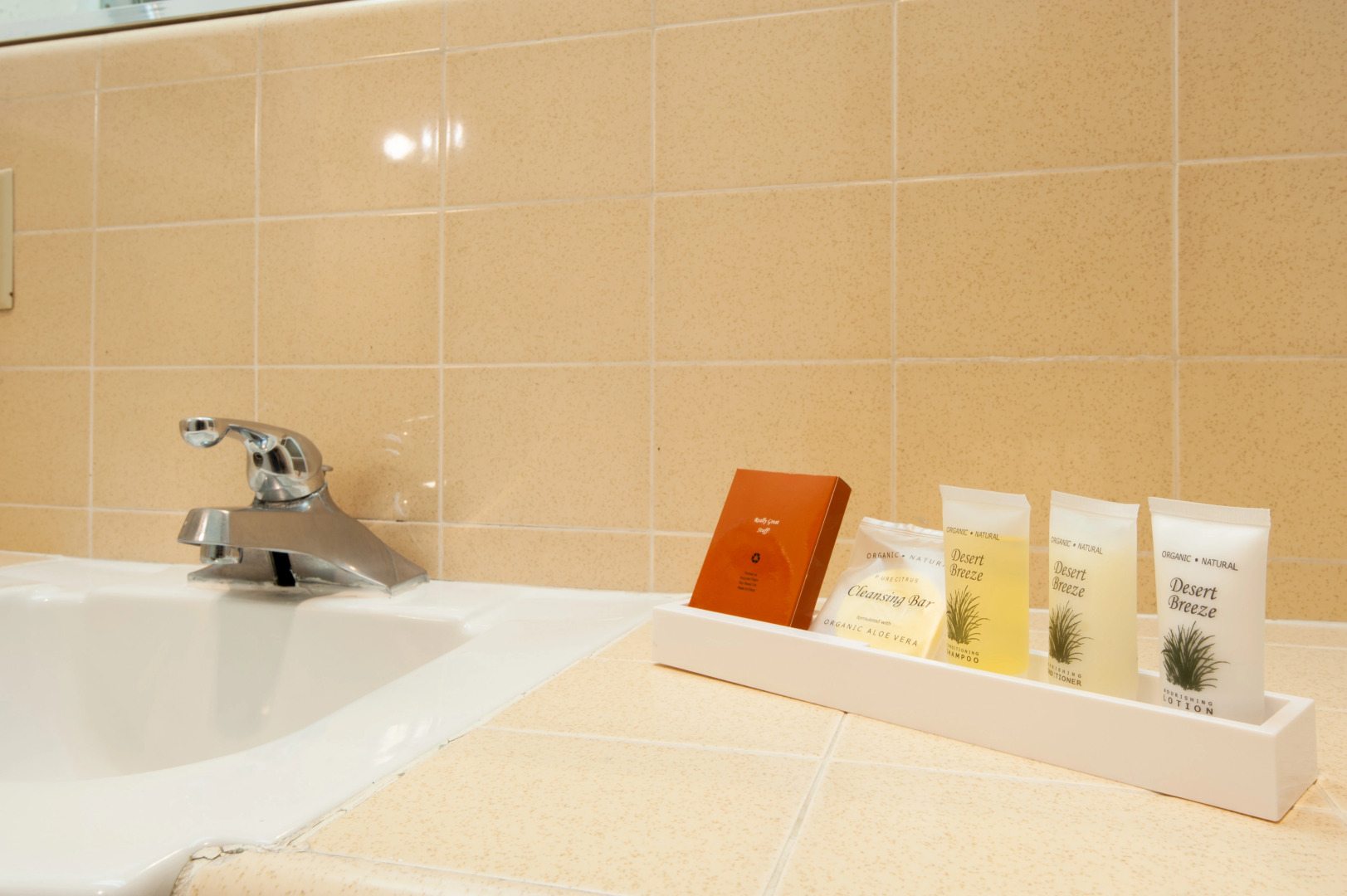 Studio City Court Yard Hotel