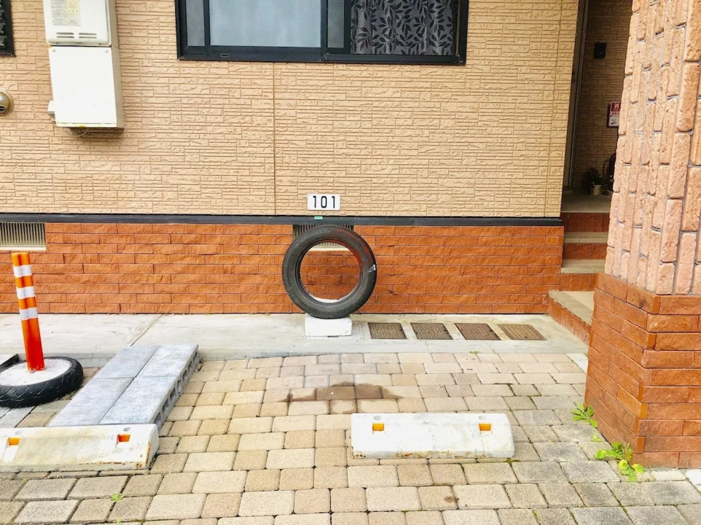 Midtown Sakura Apartment House 101