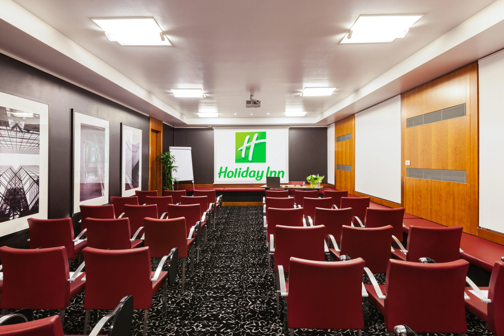 Holiday Inn Milan - Garibaldi Station by IHG