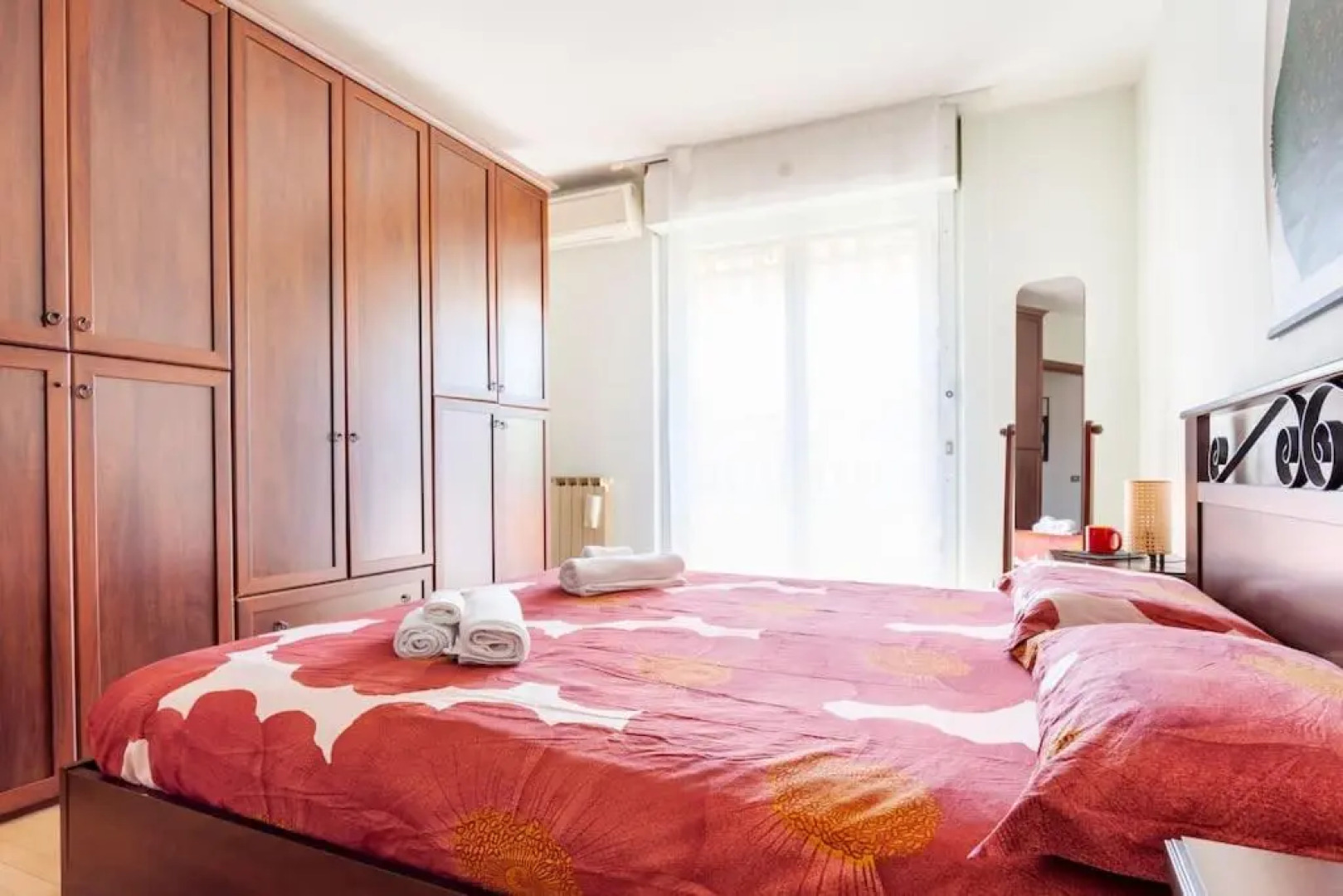 Elegante Suite adiacente Metro, Wifi Netflix