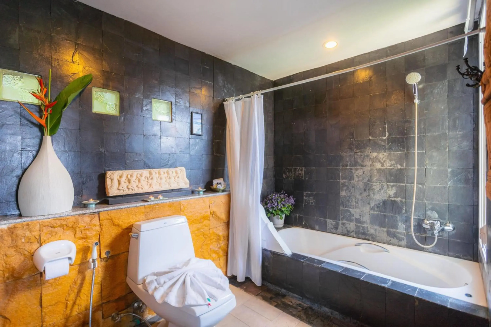 Koh Chang Cliff Beach Resort