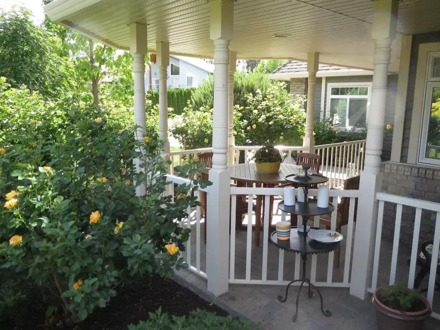 Yellow Rose Bed & Breakfast