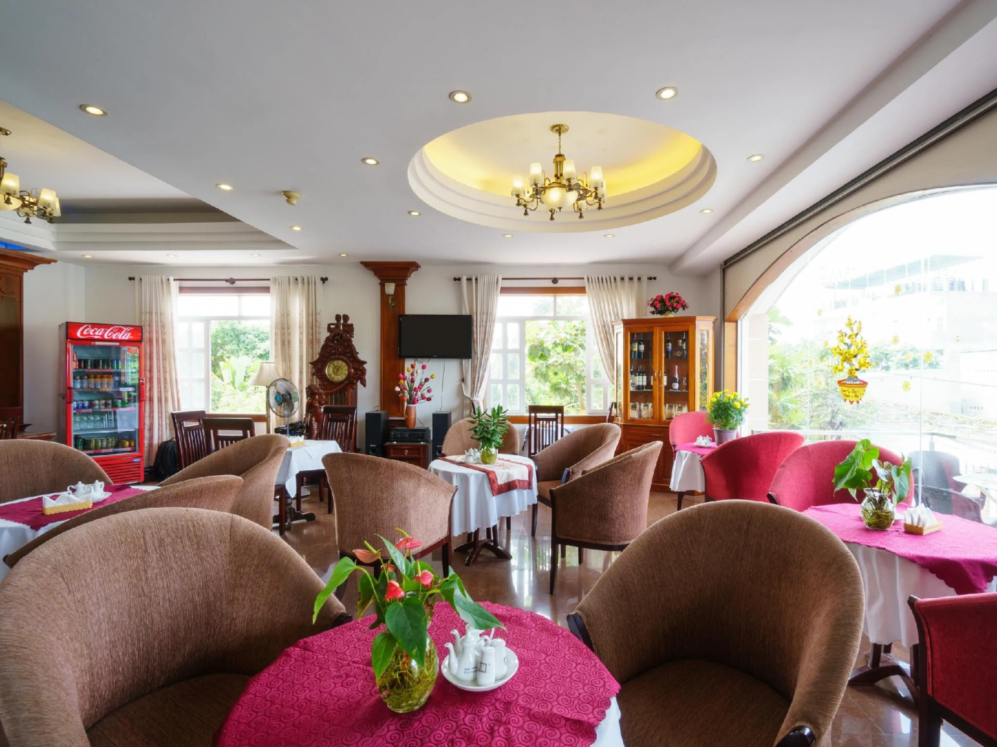 Hoa Phat Hotel & Apartment