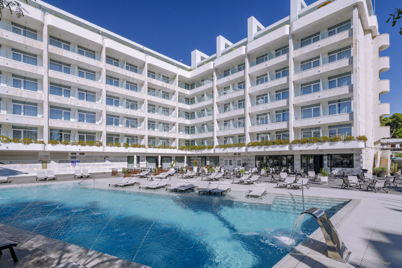 Olympus Palace Hotel