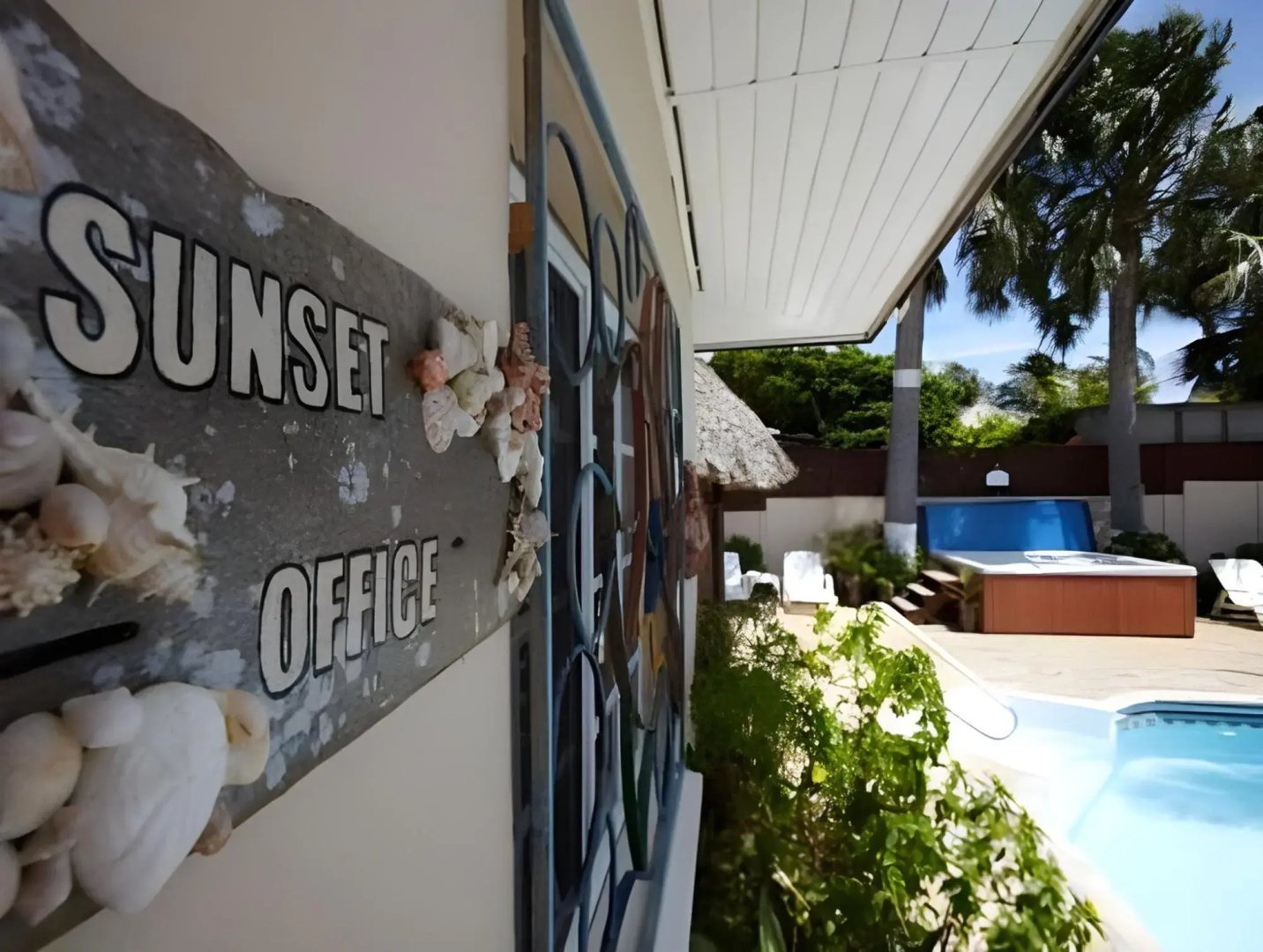Aruba Studios & Villa Tibushi