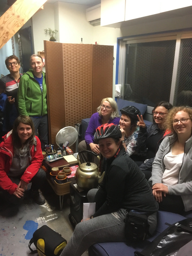 Music Uni Street Backpackers Hotel