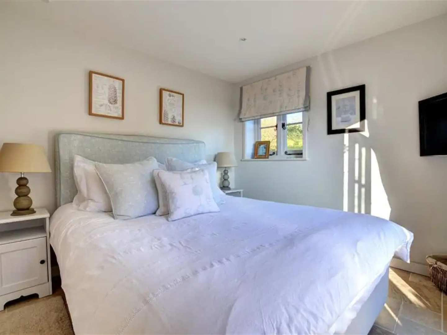 Serene Holiday Home in Linton With Private Swimming Pool