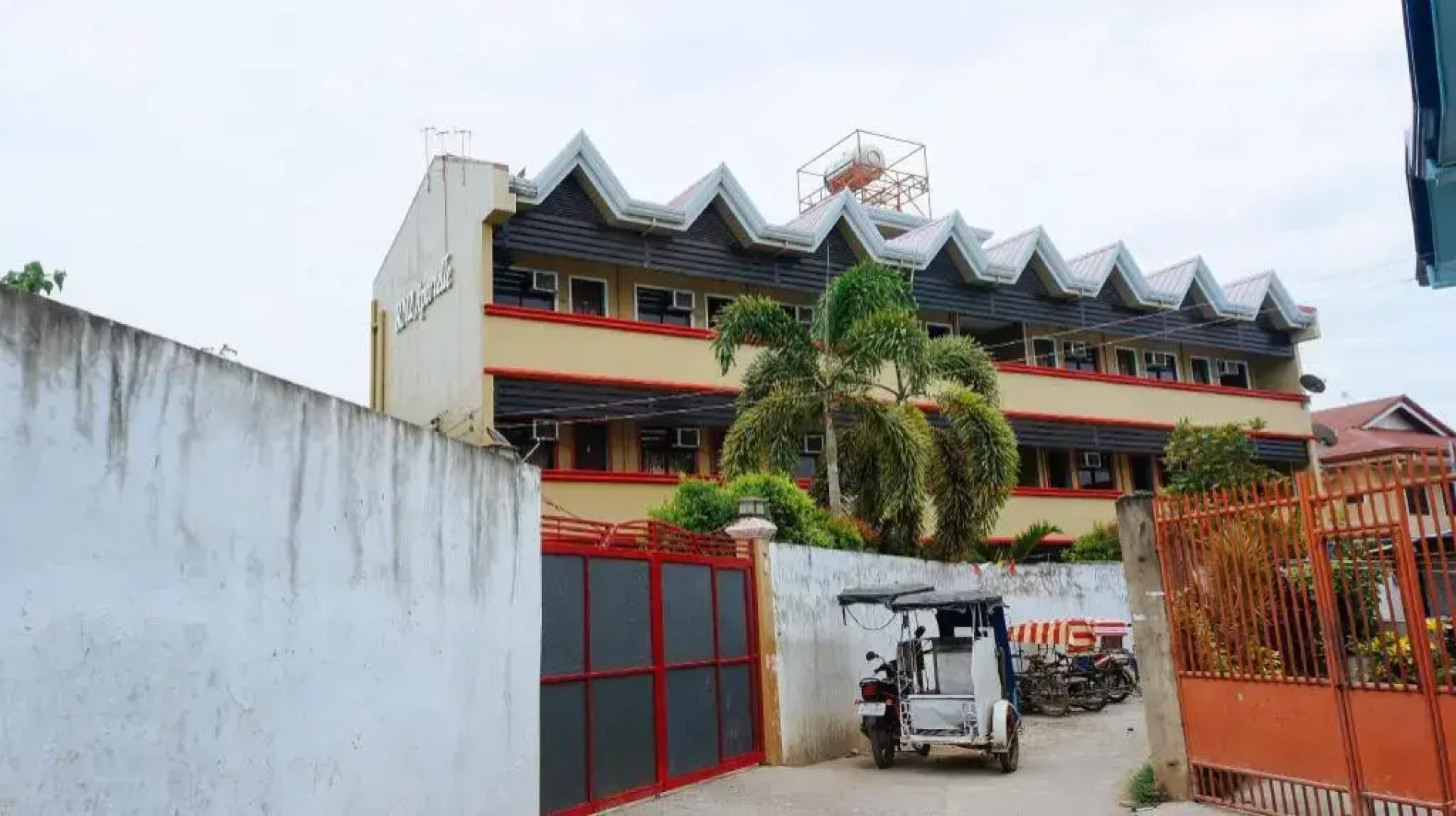 RedDoorz @ Bankal Lapulapu