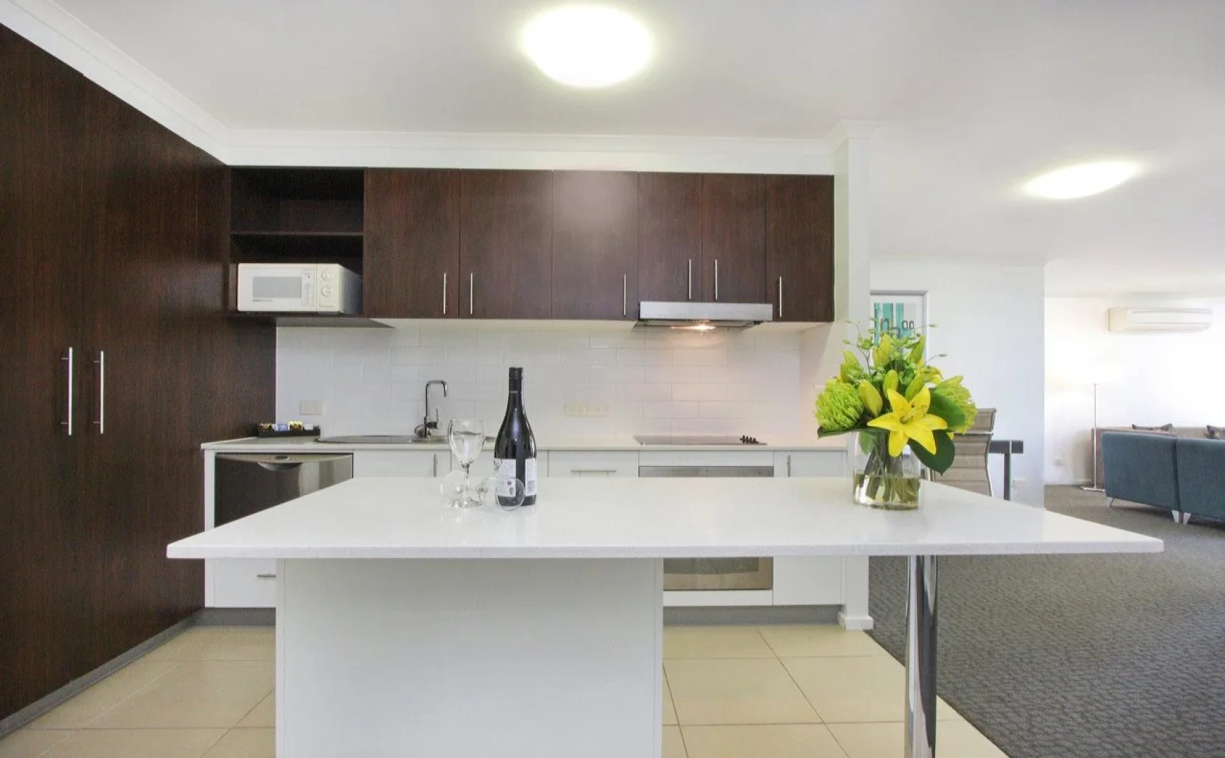 Pacific Suites Canberra