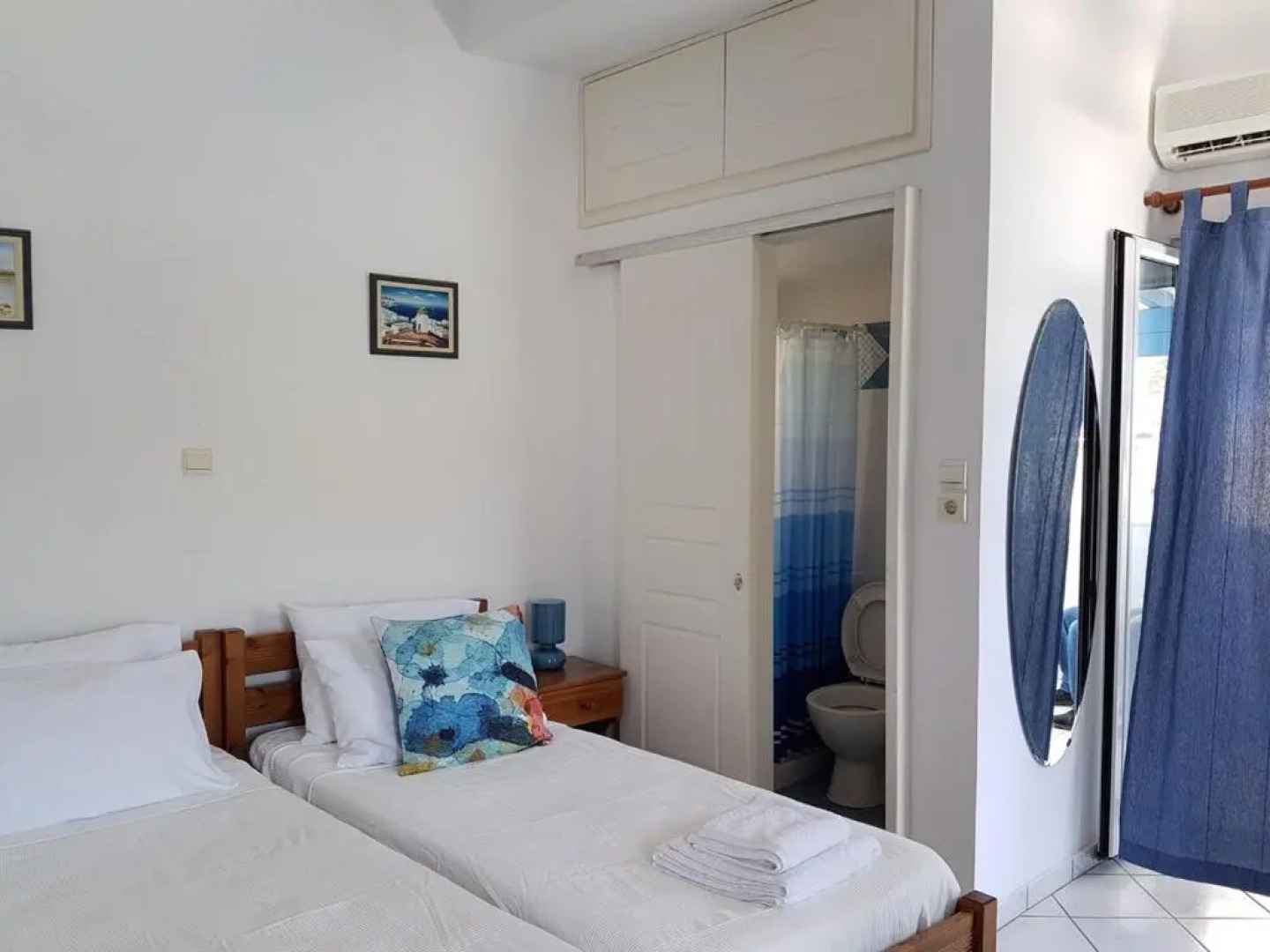 Beachfront studio apartment with incredible views