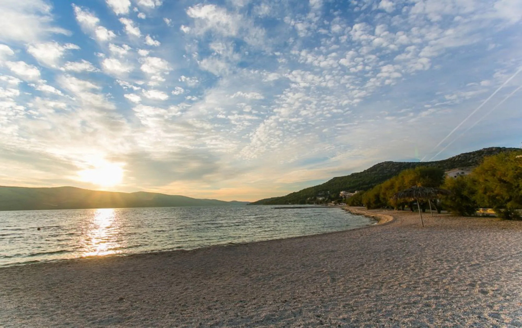 Apartment Mare - 30 m from pebble beach: A3 Seget Vranjica, Riviera Trogir