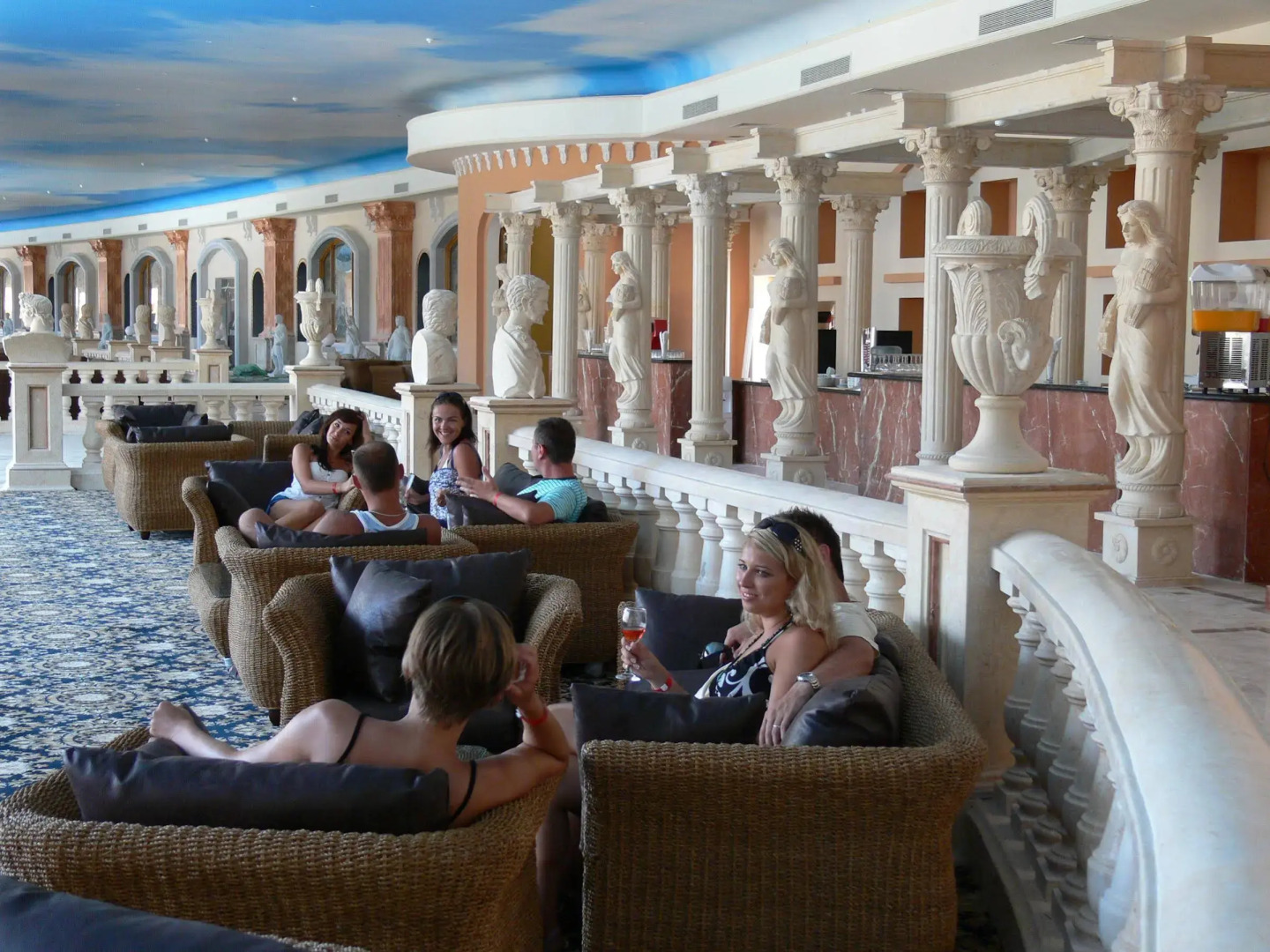 Titanic Palace - Families and Couples only