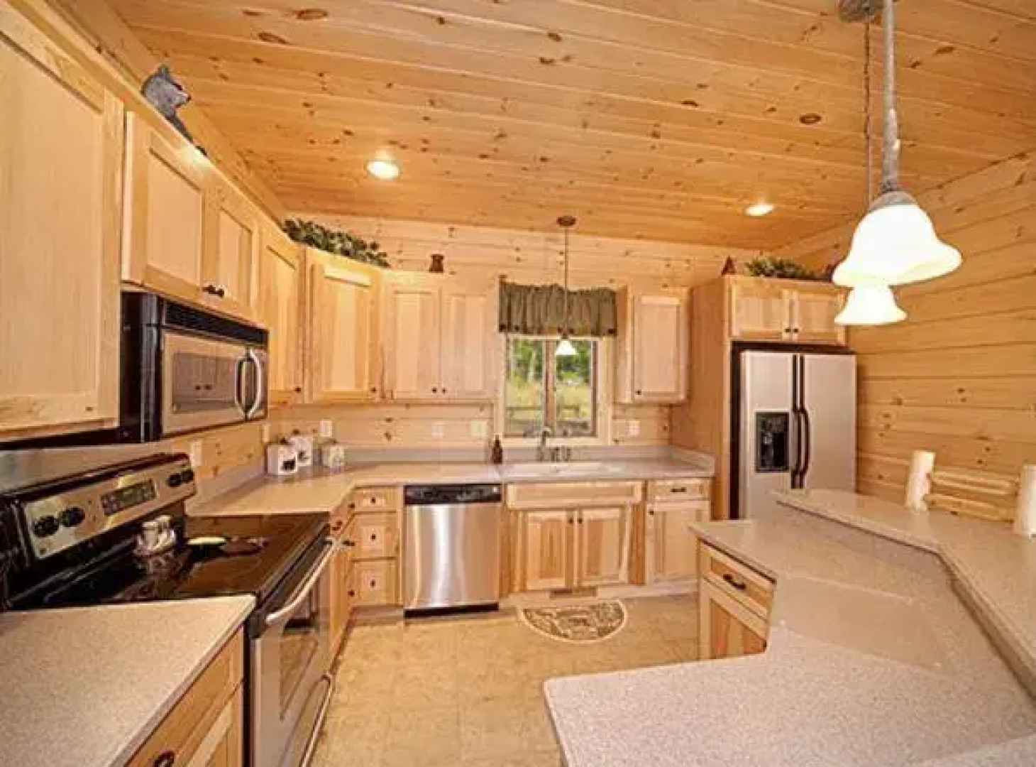 Bearly RuffNit by Majestic Mountain Vacations