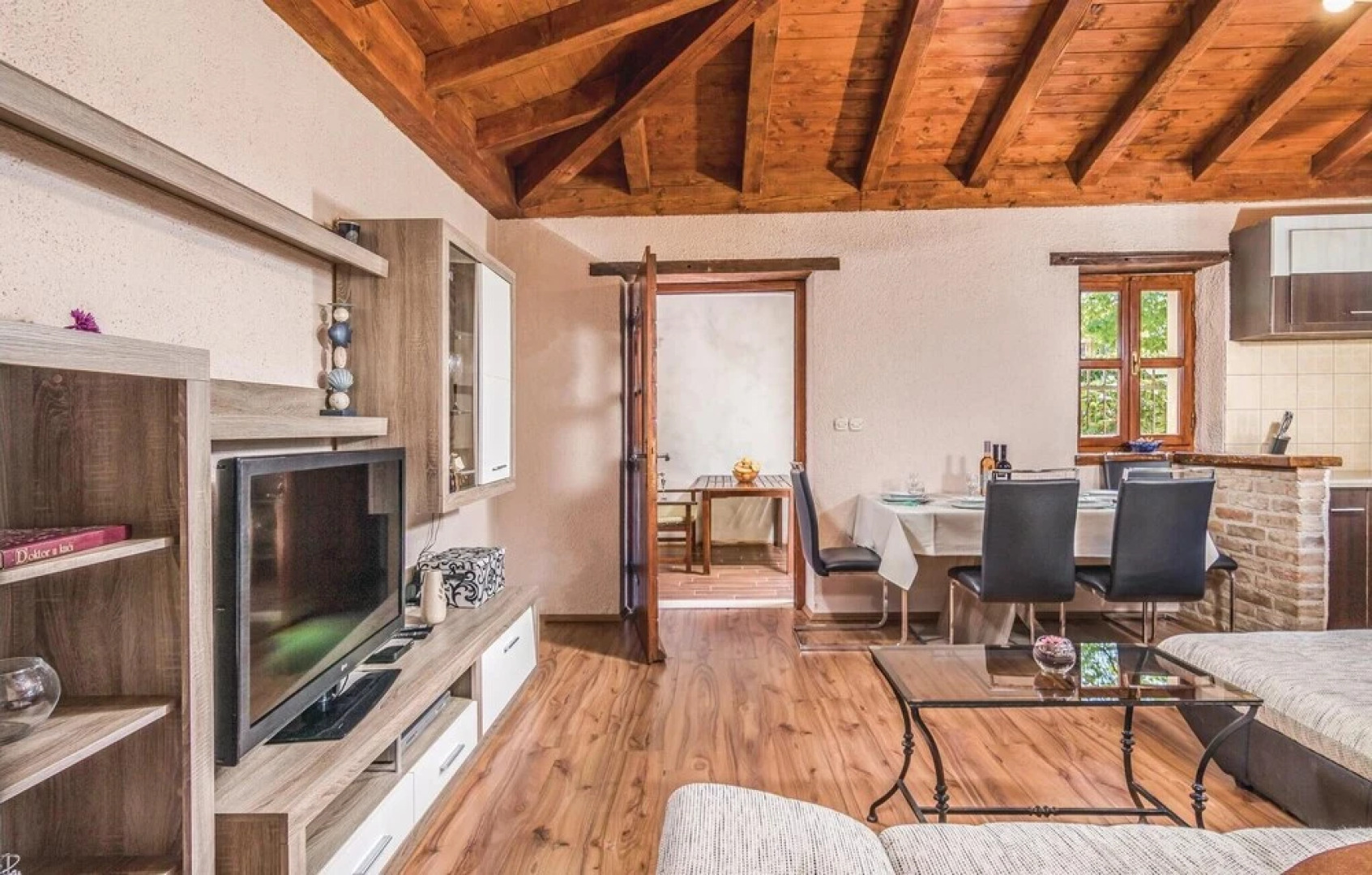 Beautiful Home in Sv lovrec With Wifi and 1 Bedrooms