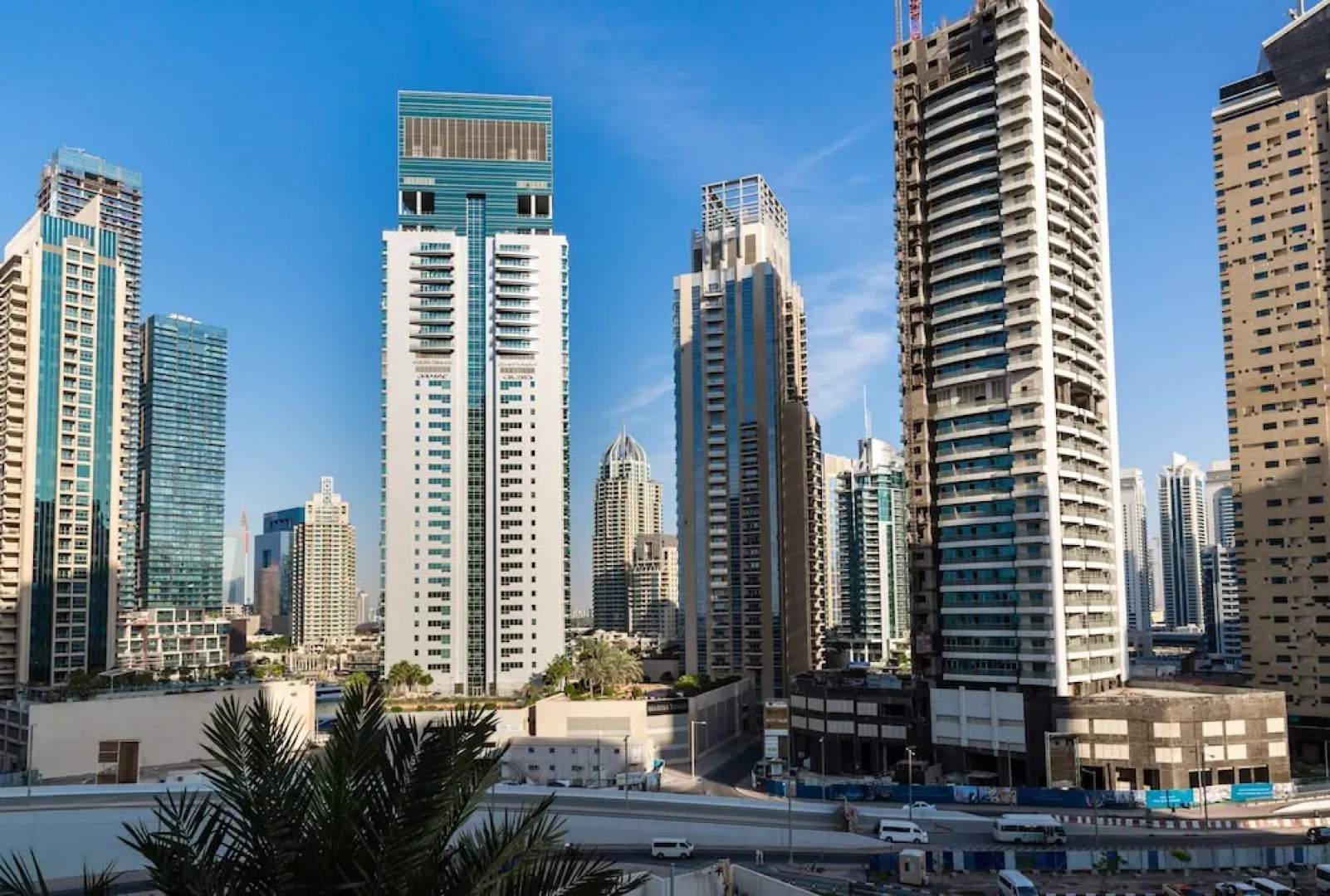 HiGuests - Sky Views