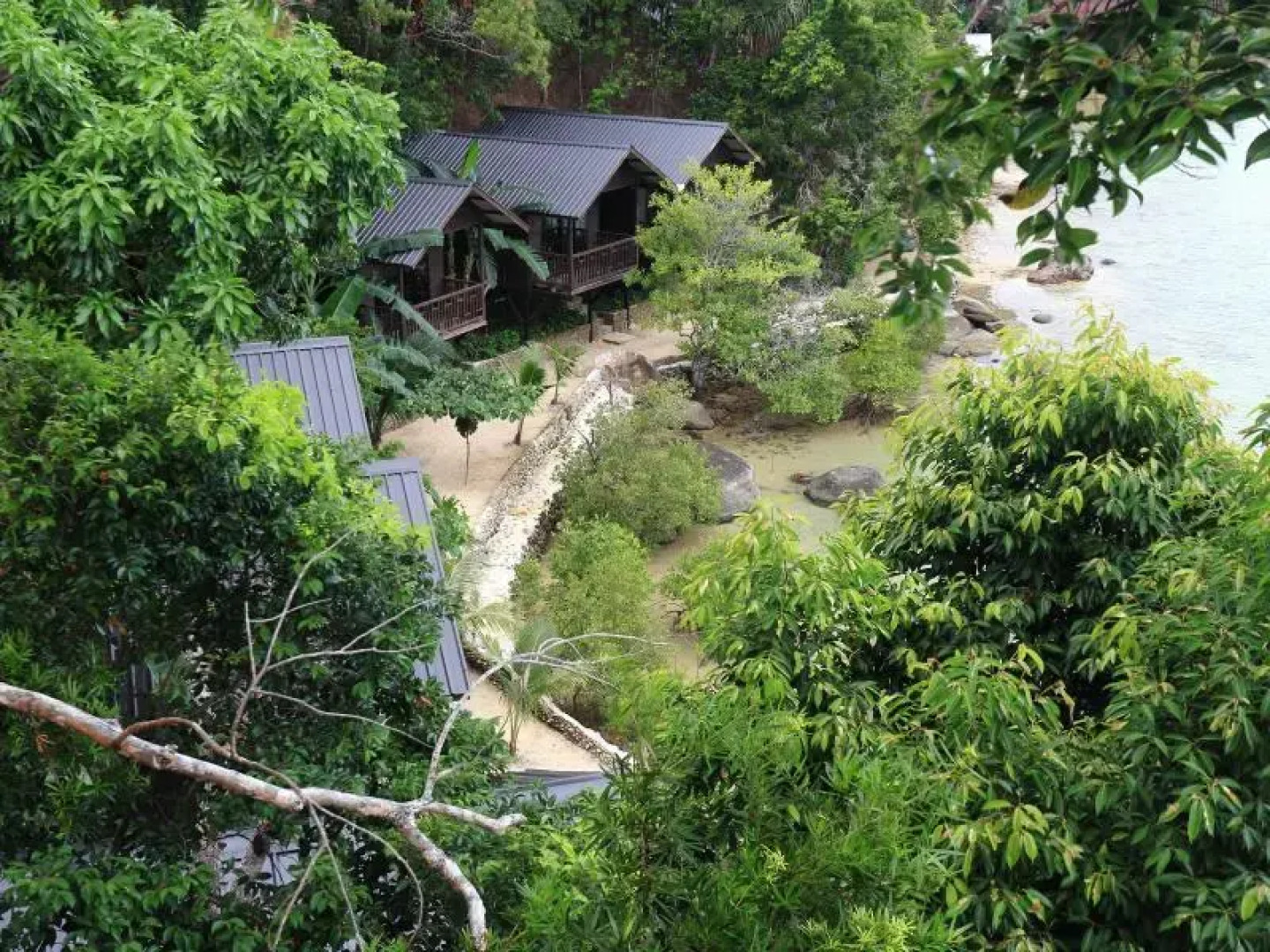 Sunborneo Island Resort