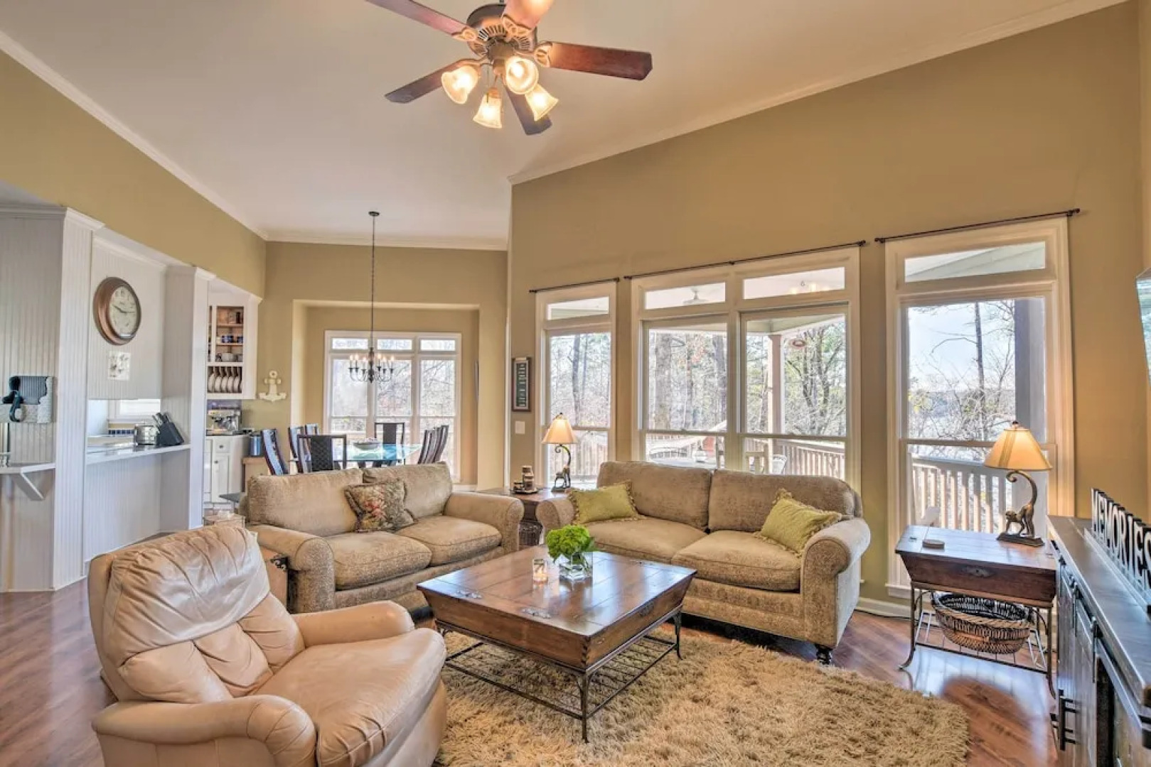 Lavonia Lake House w/ Private Dock & Bonfire!