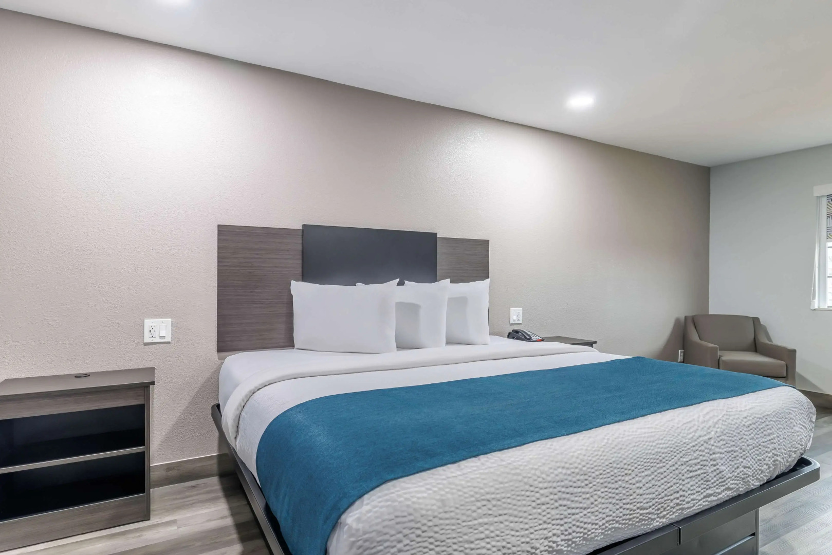 Studio 6 Suites Brenham, TX