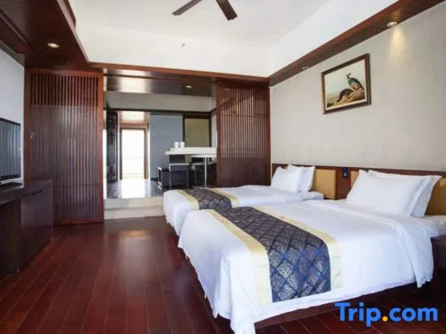 QionghaiBoAoYaZhouWanJiuzhouyang and Scene of Sea Holiday Mansion