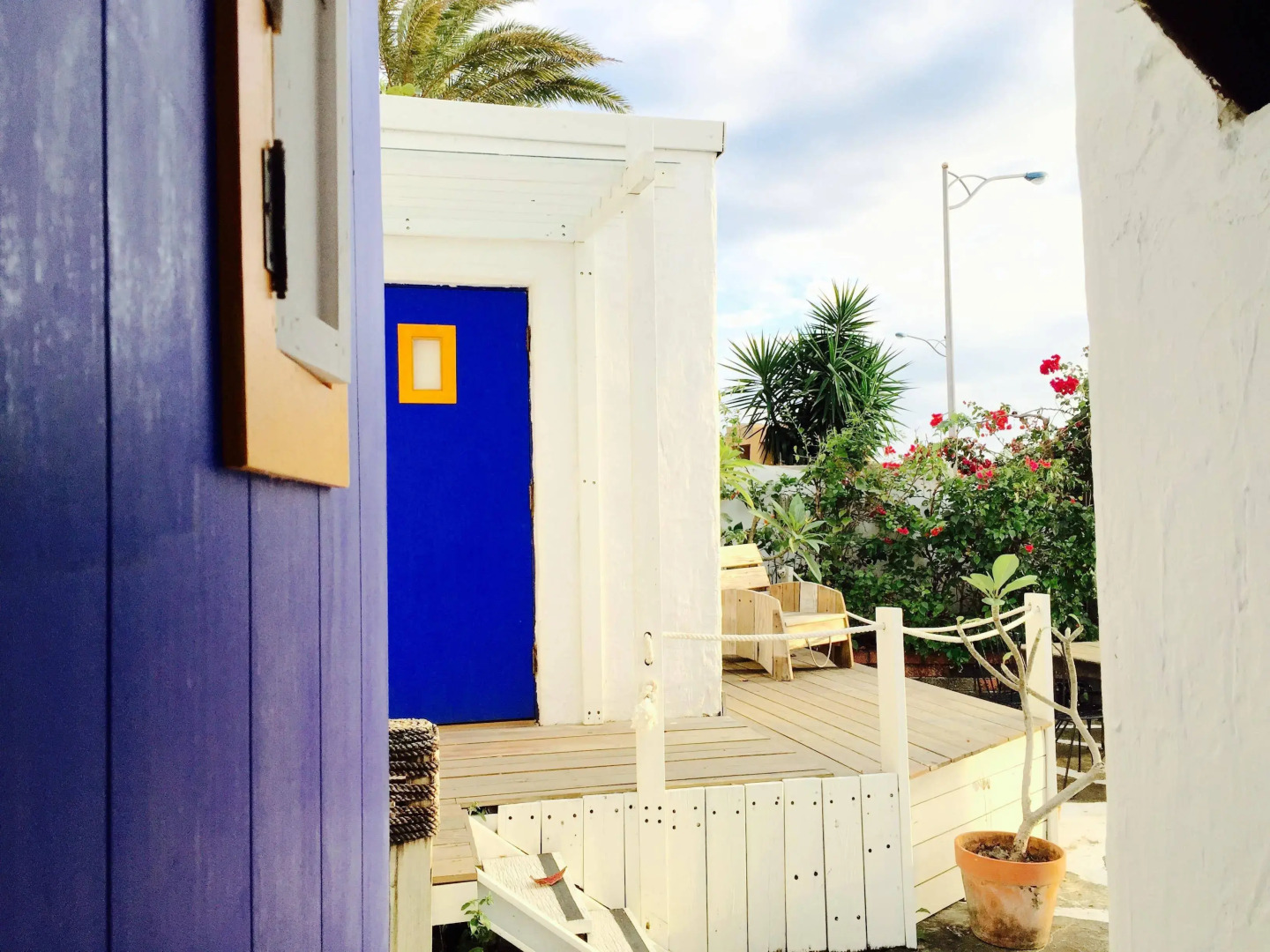 Relaxury Beach House