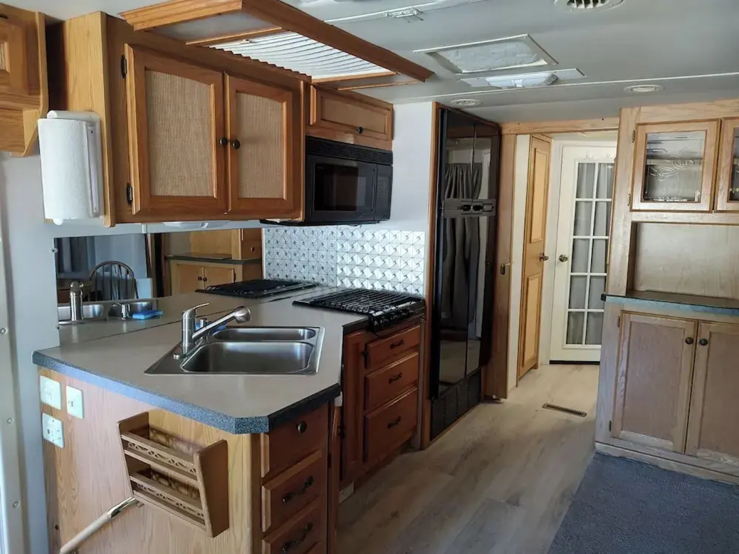 Vigilante Inn Covered Wagon