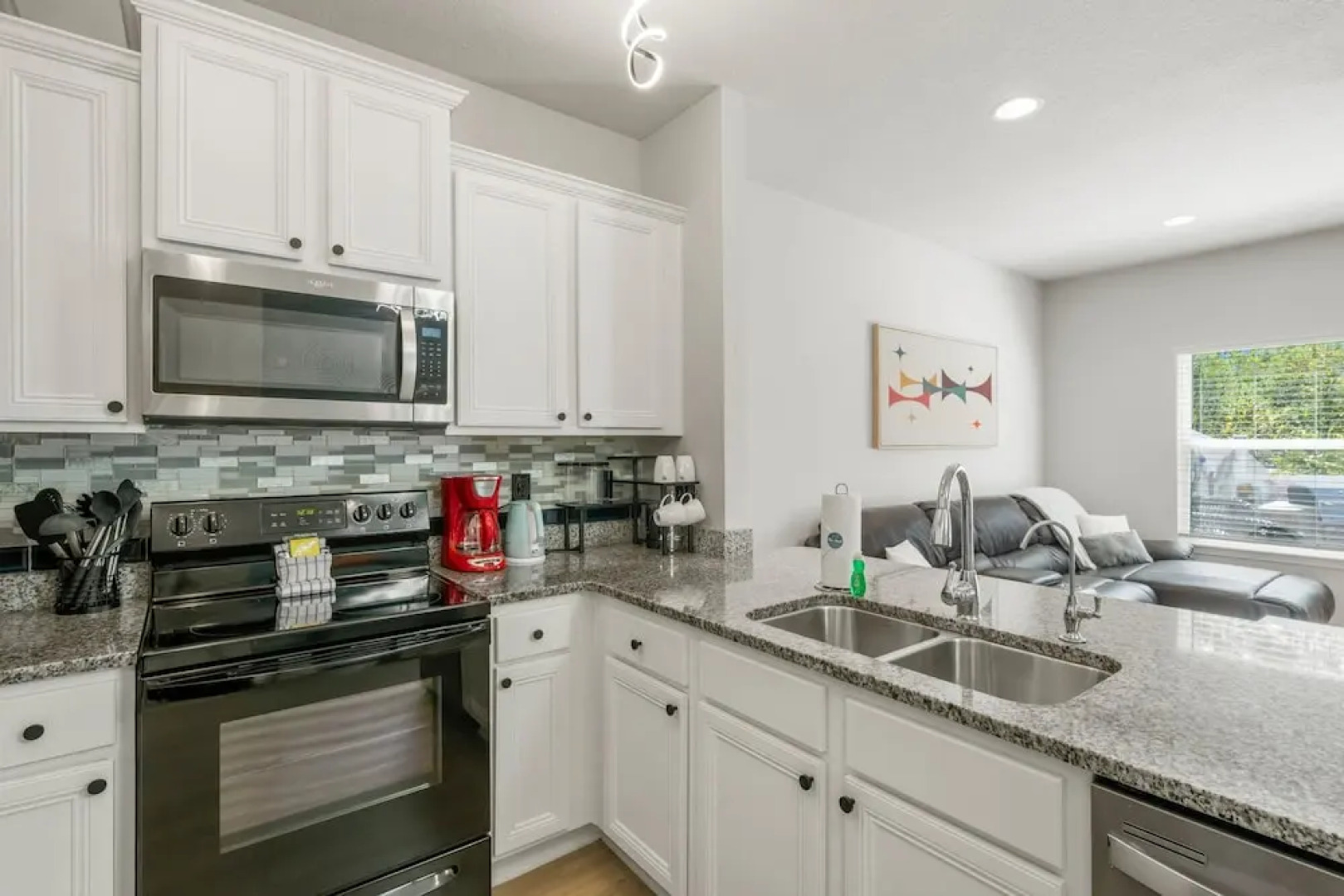 7654 Shadow Lake Drive - Ocean's Eleven