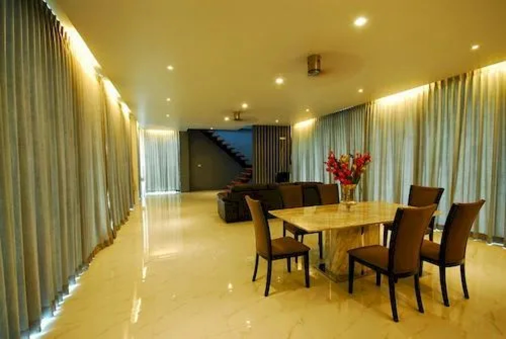 Aria Lake and Golf Villa