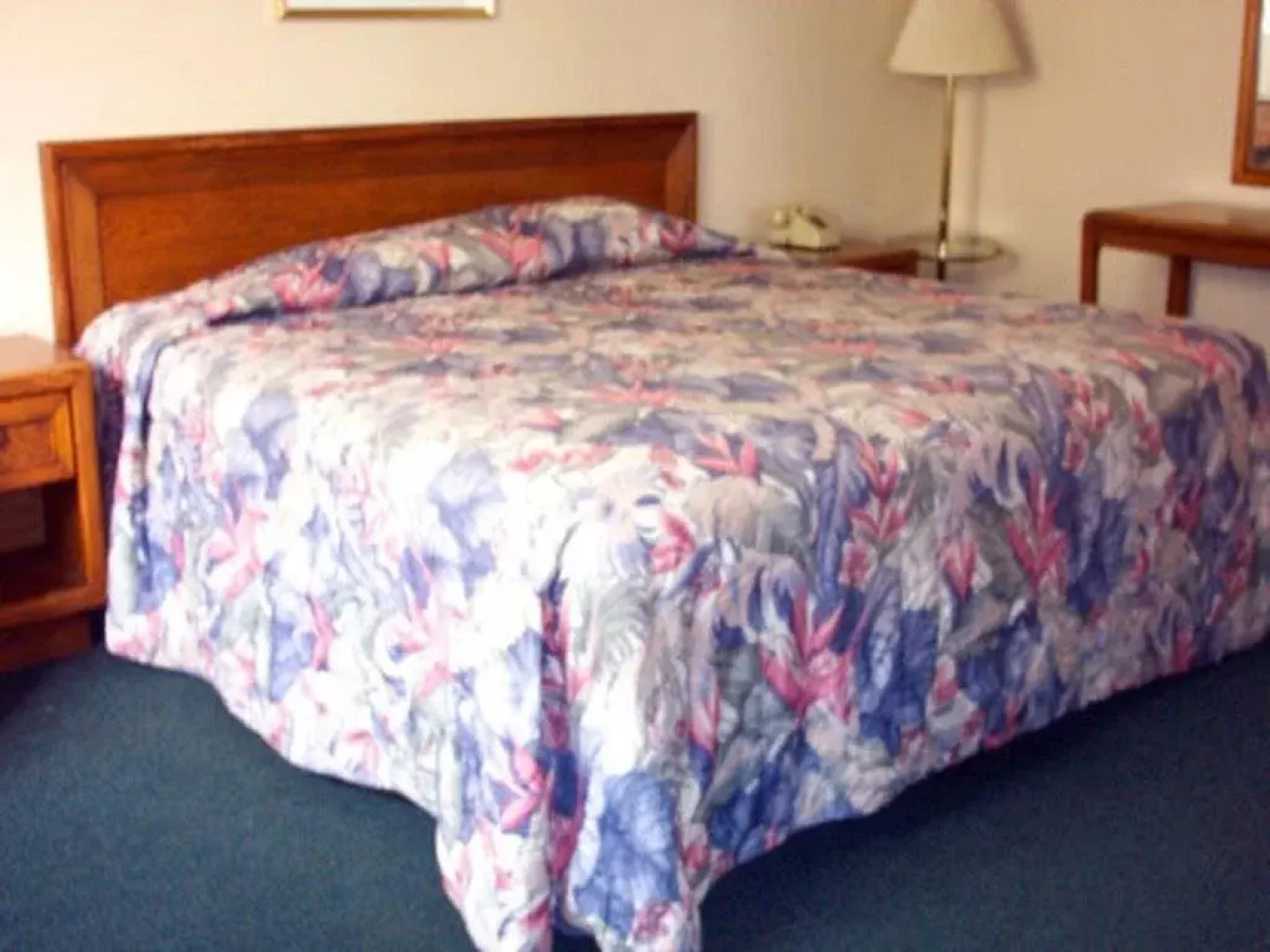 Plaza Motel Wickliffe