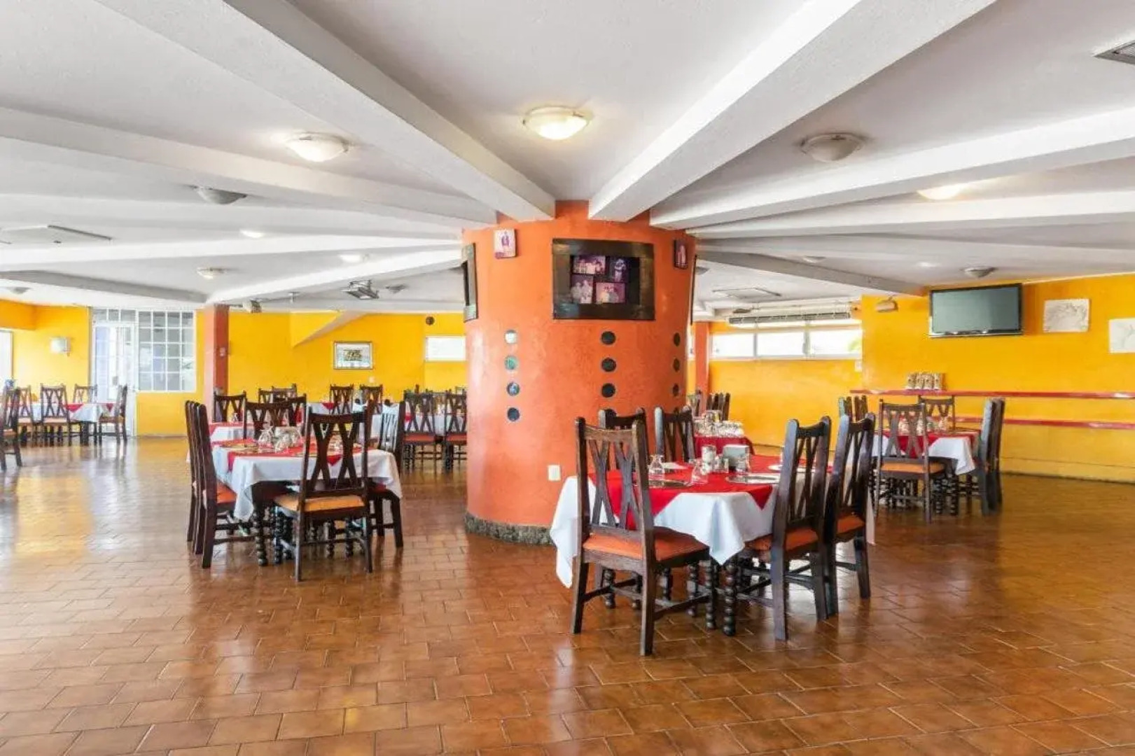 OYO Hotel Casa Blanca