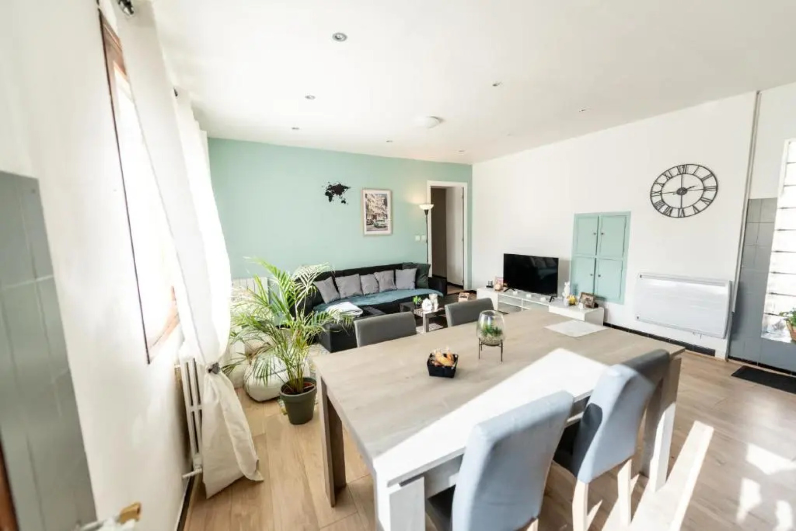 Aux portes de Lyon Tout confort emplacement idéale