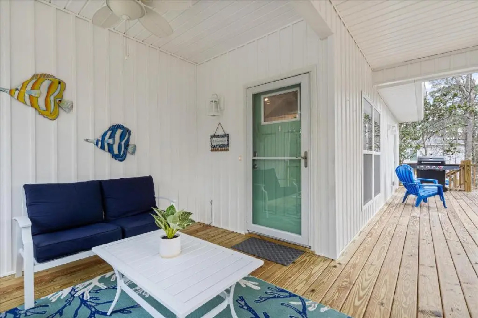 The Hummingbird House - East End Island / Pet Friendly