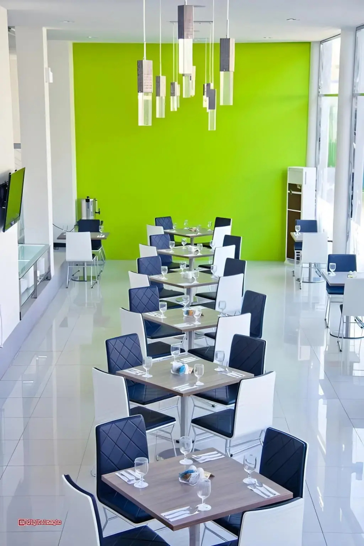 Splash Hotel