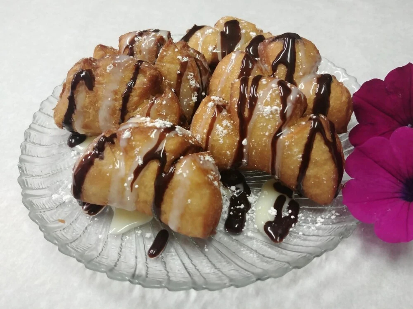 Hawks Nest Lodge And Restaurant