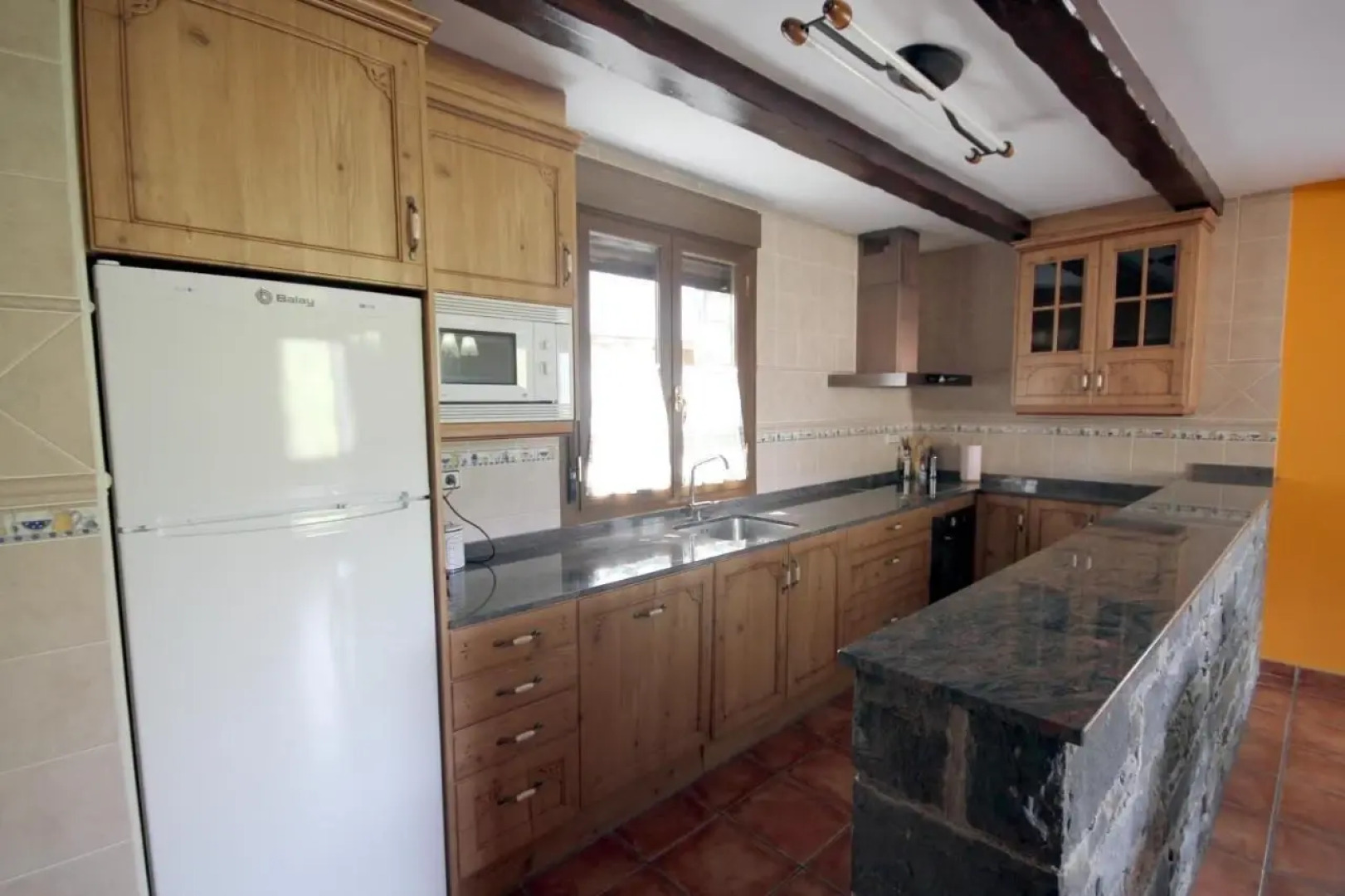 Apartamentos Miguelo, C.B