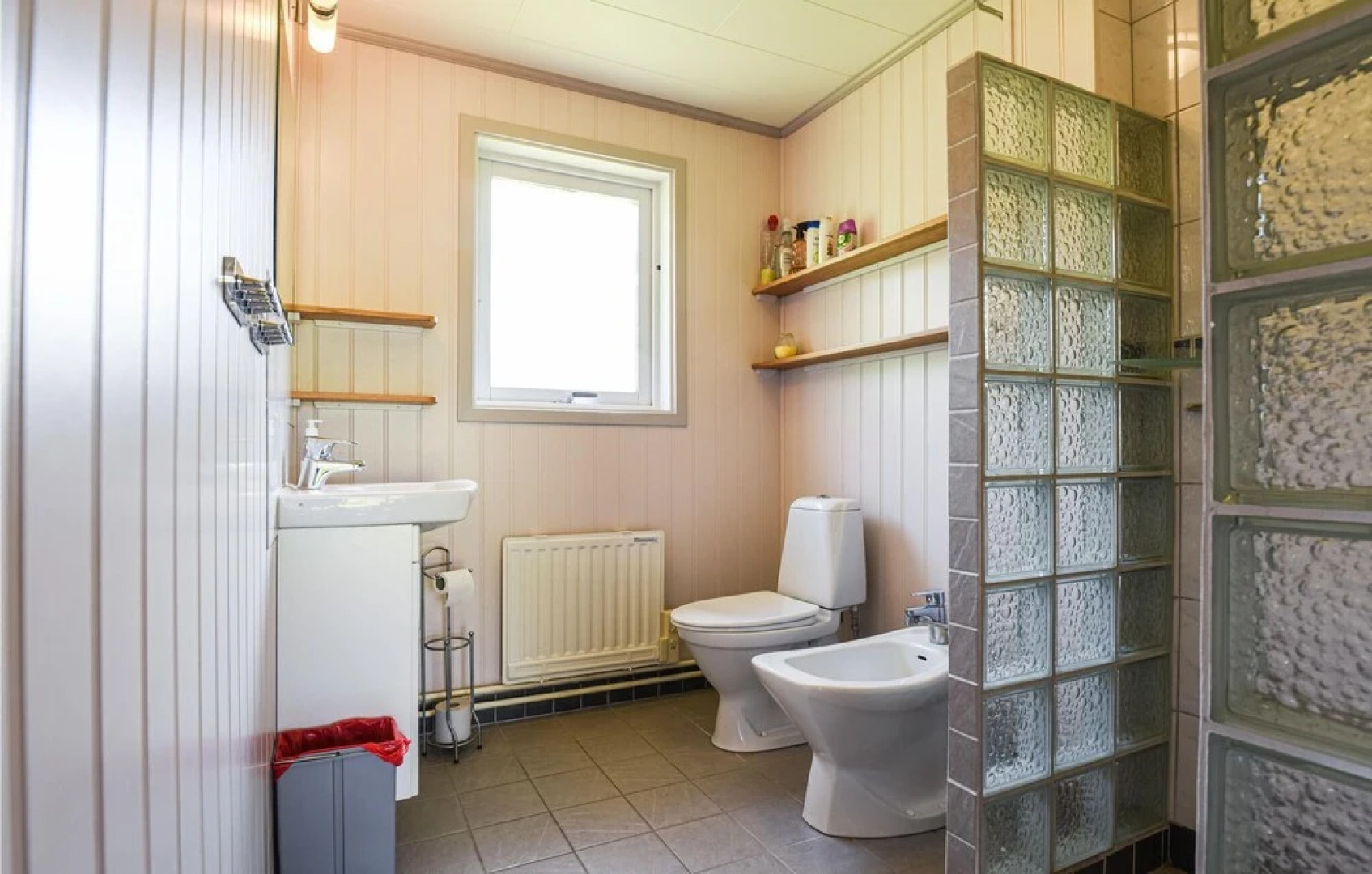 Nice Home in Vänersborg With 2 Bedrooms and Wifi