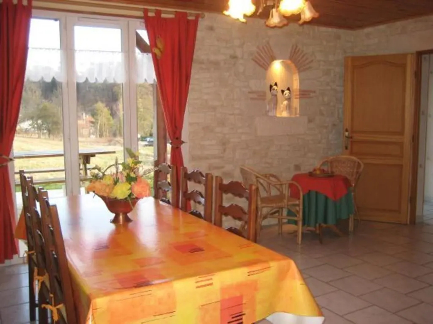 Gîte Fontenoy-le-Château, 3 pièces, 4 personnes - FR-1-589-69