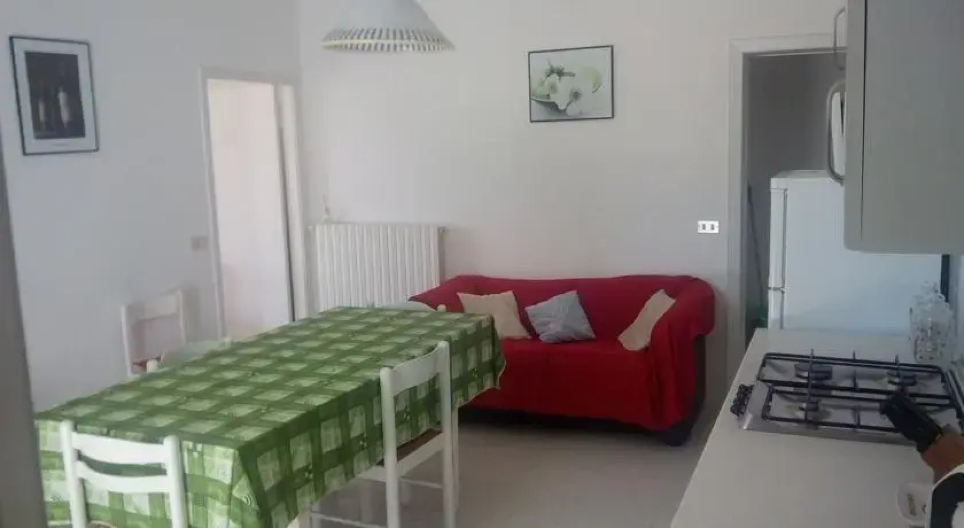 Villa Elegante Con Terrazzo E Giardino