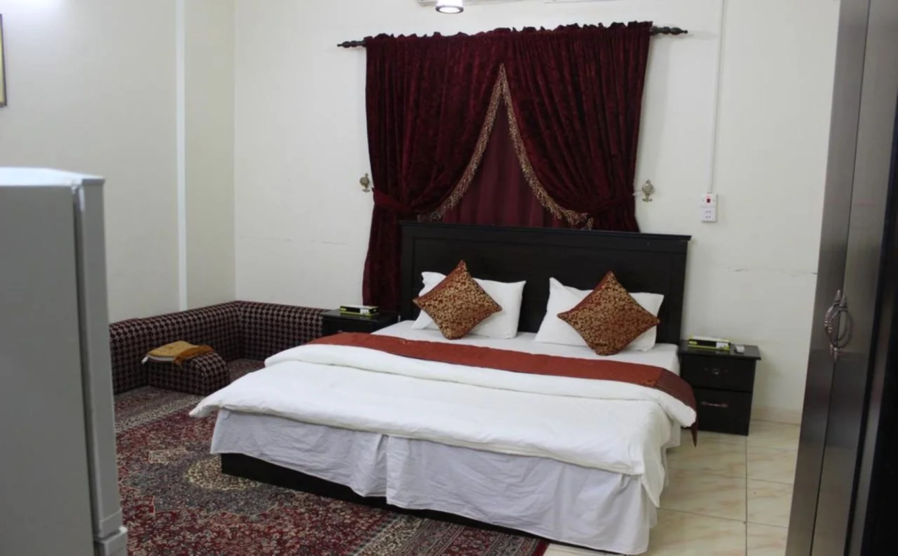 Al Eairy Furnished Apartments Al Baha 4