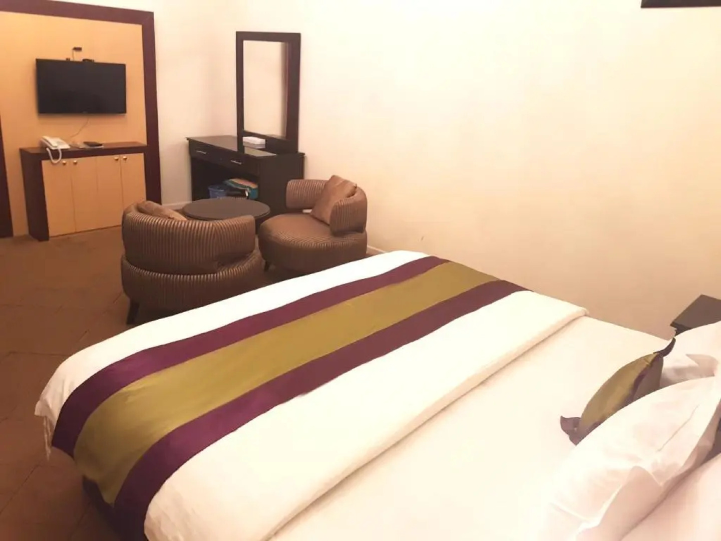 Qasr Allathqiah Furnished Apartment 4